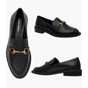 New! Lisa Vicky Zany Black Loafer w/Gold Accent size 7 1/2